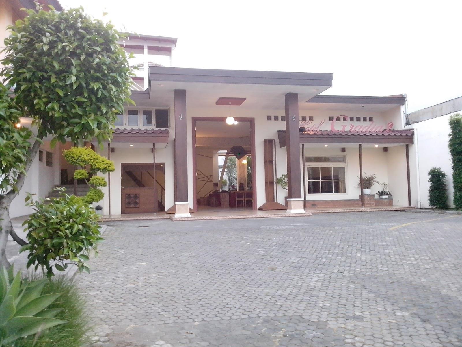 Family Hotel Gradia 2 Batu  Exterior photo